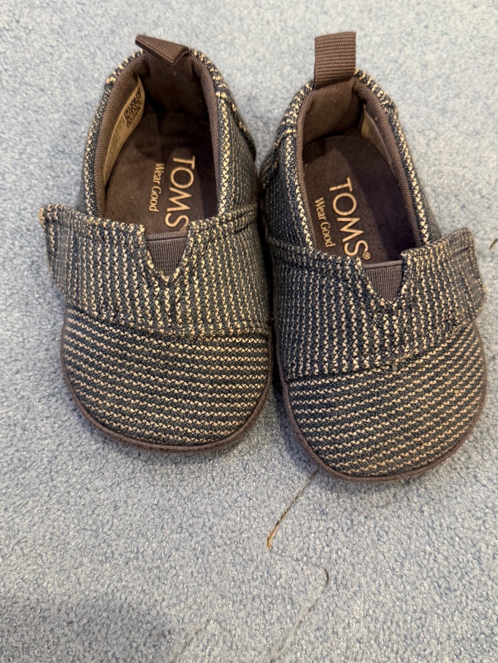 Toms Kids Slip-On Shoes in Navy and Cream Woven Stripe
